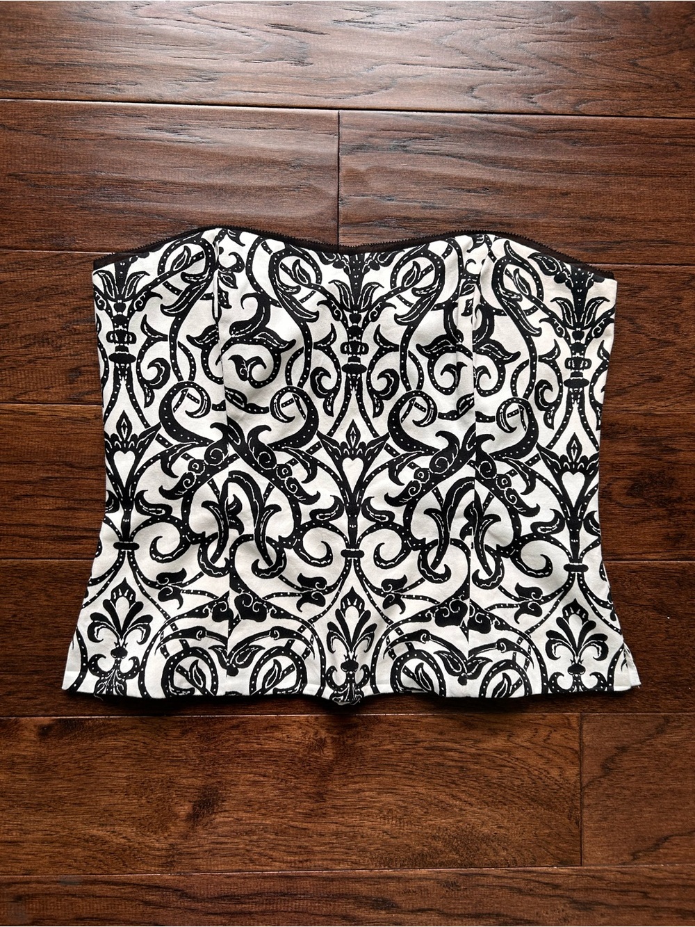White House Black Market sz 12 🖤 Black and White Strapless Floral Corset Top